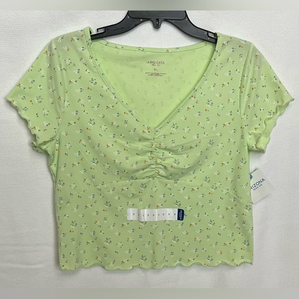 NWT Arizona Jeans Co. Womens Light Green With Small Floral Design XL